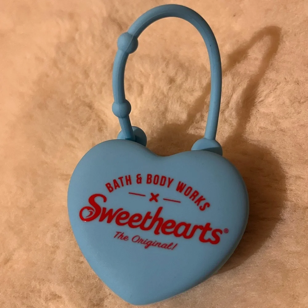 NWOT Bath & Body Works x Sweethearts Limited Edition Pocketbac Holder - Picture 2 of 2
